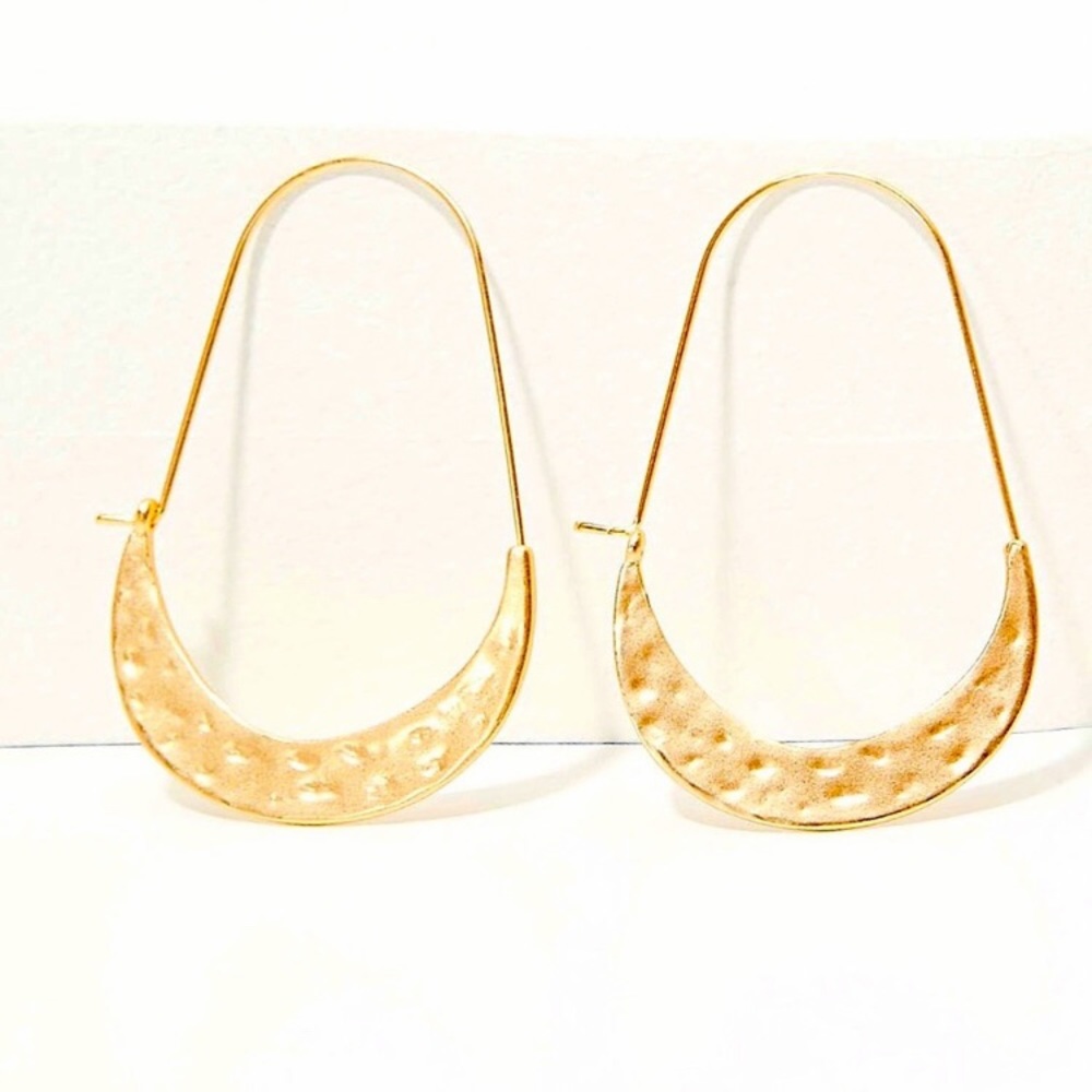 New! Gold Hammered Hoop Earrings - Picture 3 of 12